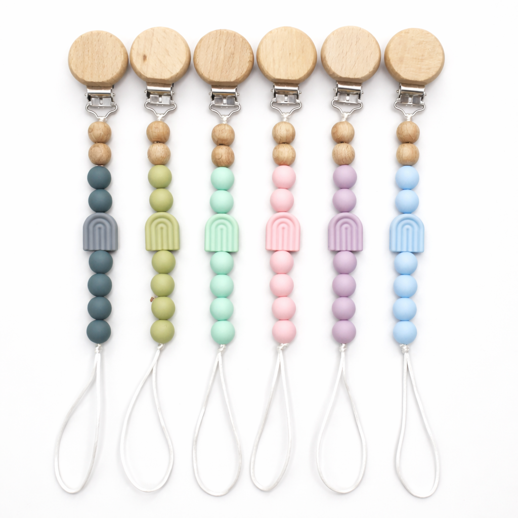The Sensy™ Beechwood Pacifier Clip